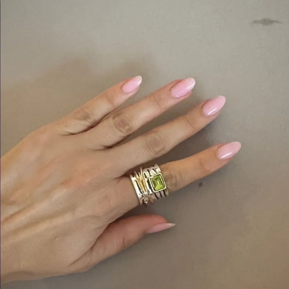 Silver Green ring M721